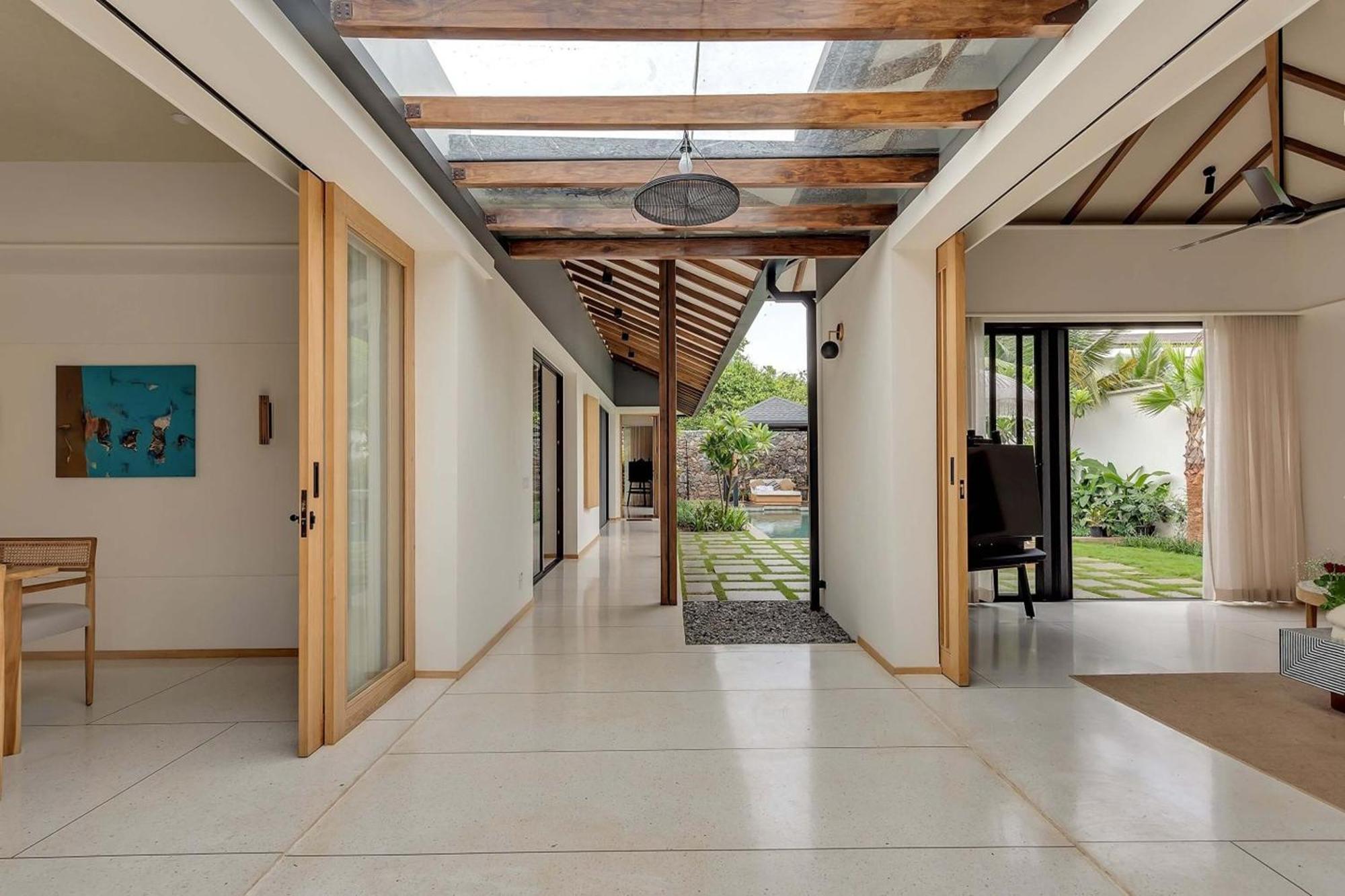 Villa Over Water - Rumah Hutan